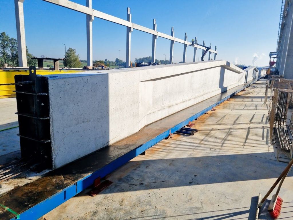 double slope beams concrete